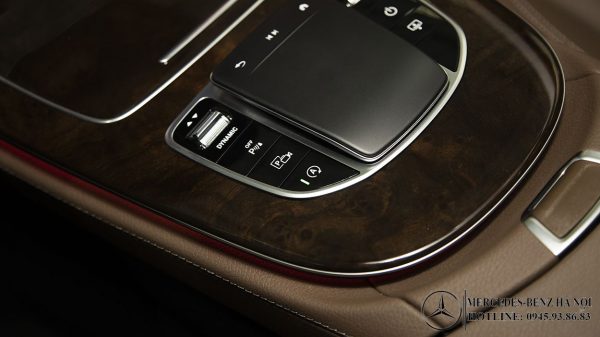 Mercedes-benz-e200-exclusive-2021-mercedeshanoi-com-vn_13 Mercedes-benz-e200-exclusive-2021-mercedeshanoi-com-vn_13