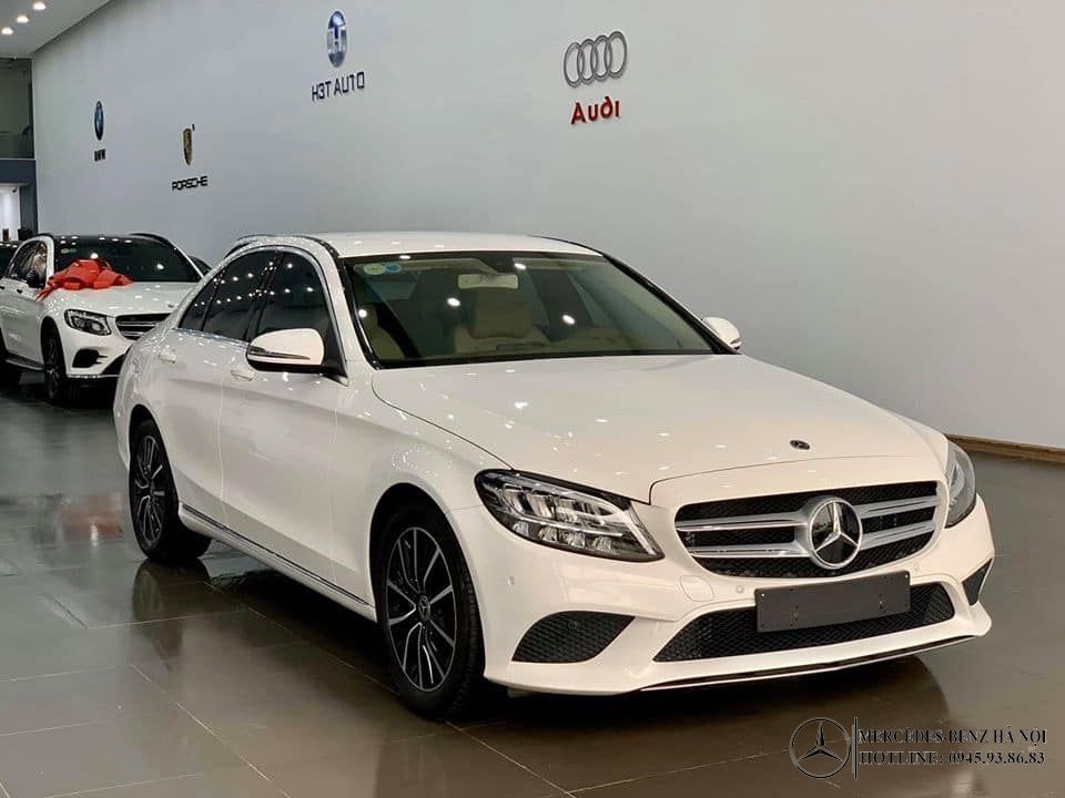 Mercedes C200 2019 trắng nội thất kem biển HN  103457927