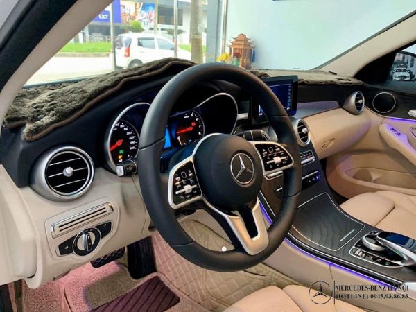 Oto8s - Mercedes C200 đời 2018 biển Hà Nội