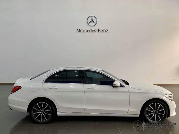 Mercedes C200 2019 trắng nội thất kem biển HN  103528449