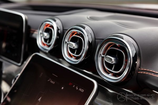 xe-mercedes-benz-c300-amg-2022-mercedeshanoi-com-vn_19 xe-mercedes-benz-c300-amg-2022-mercedeshanoi-com-vn_19